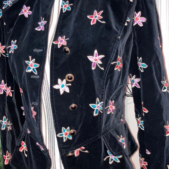 Emanuel Ungaro velvet Jacket - Picture 2 of 9